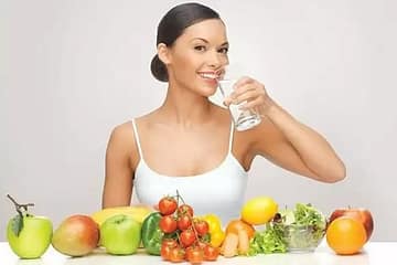 Drinking Water With Fruits, फल खाने के बाद क्यों नहीं पिया जाता पानी